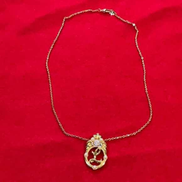 Vintage Avon necklace with initial “L” - Picture 2 of 5